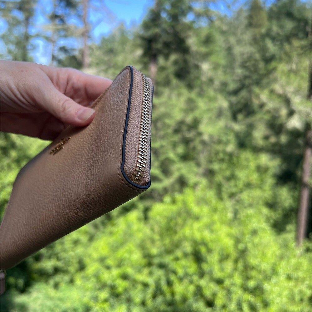 COACH Long Zip-Around Wallet Tan Pebble Leather with Gold Hardware AUTHENTIC - Picture 7 of 11